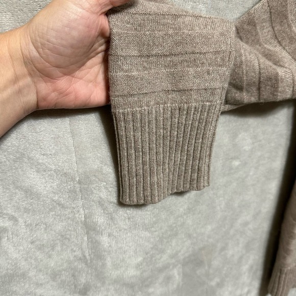 Revolve Leo & Sage Sweater Womens Extra Small Tan Cashmere Striped Soft Comfy - Picture 5 of 11
